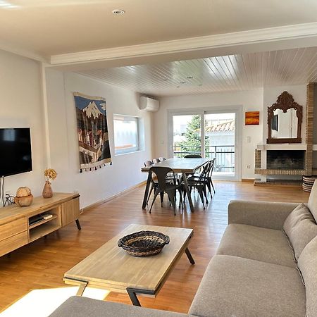 Agi Riu Segre Villa Roses Eksteriør billede